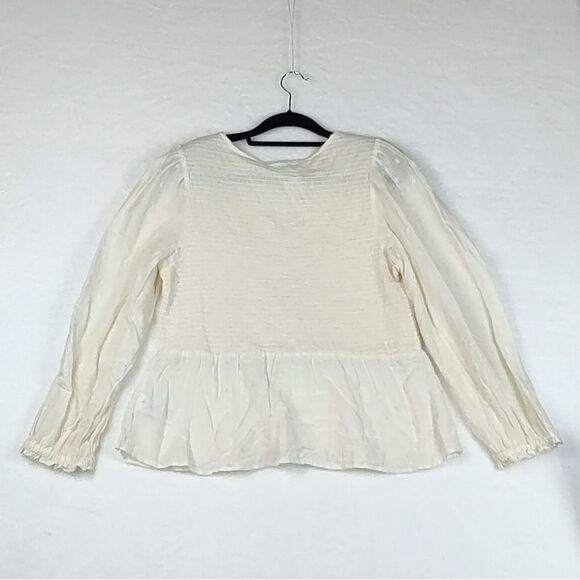 Old Navy Women's Size XL Smocked Embroidered Long Sleeve V-Neck Blouse Cream NWT - Picture 2 of 8
